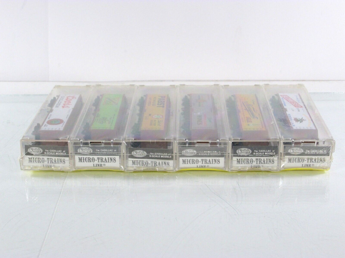 N Scale ***BREWERY, WINERY*** Beverage Reefer 6-Pack -- Kadee Micro Trains 47032