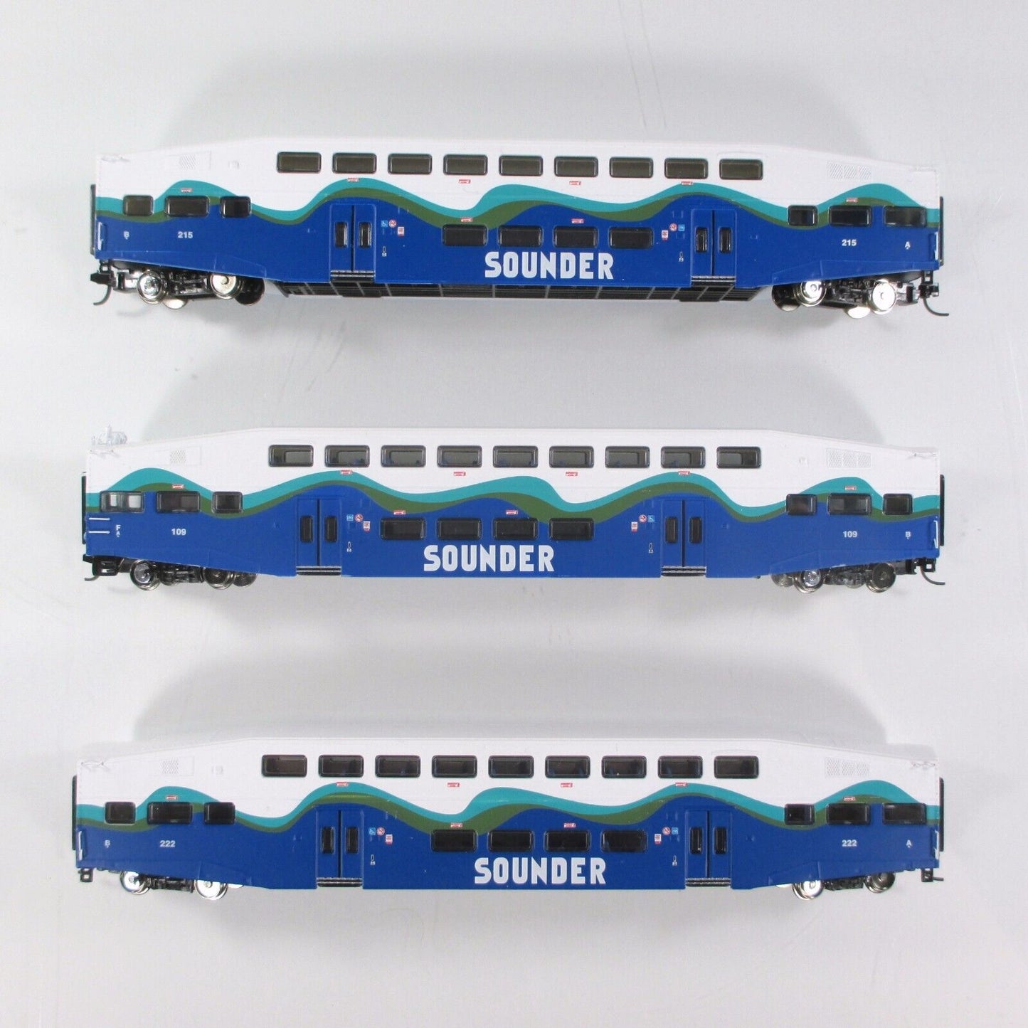 N Scale ***SEATTLE SOUNDER*** Bombardier Commuter Passenger 3-Set -Athearn 10163