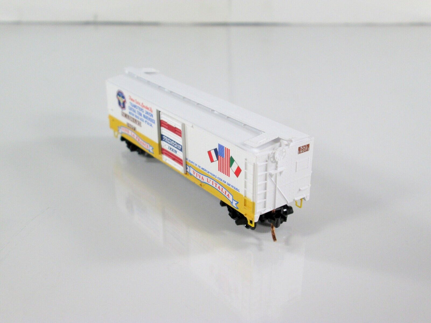N Scale *SEABOARD* FRANCE, ITALY Friendship Train Box Car -Micro Trains 12000280
