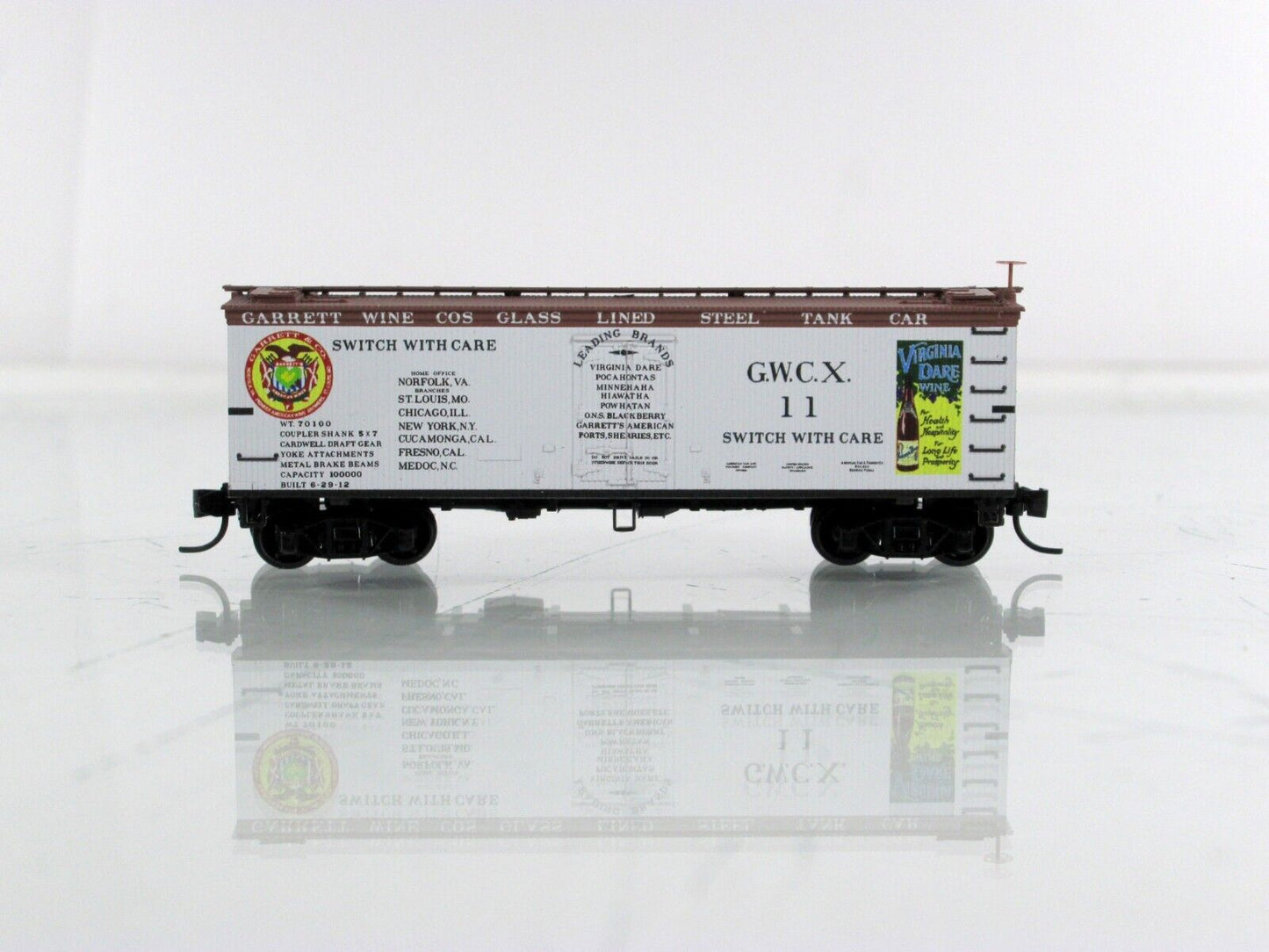 N Scale **GARRET WINE CO.** Ice Reefer (Grape to Glass) -- Micro Trains 05800596