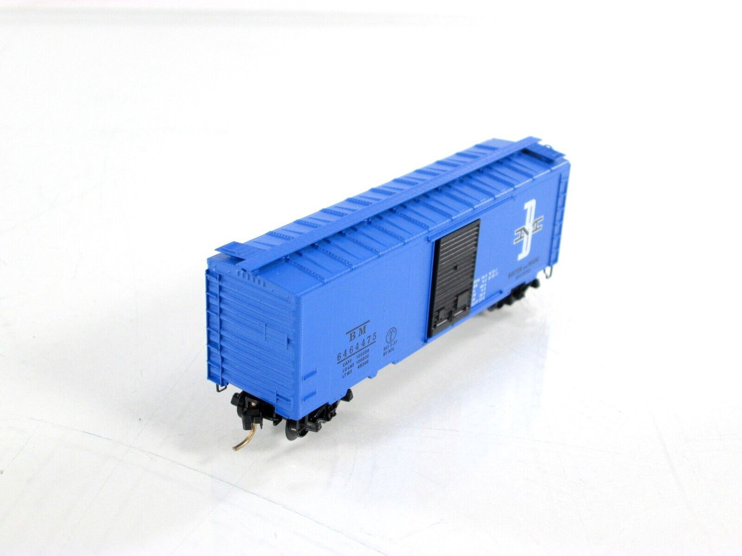 N Scale ***BOSTON & MAINE*** 40' Box Car -- MTL / Lowell Smith / Lionel 6464-475