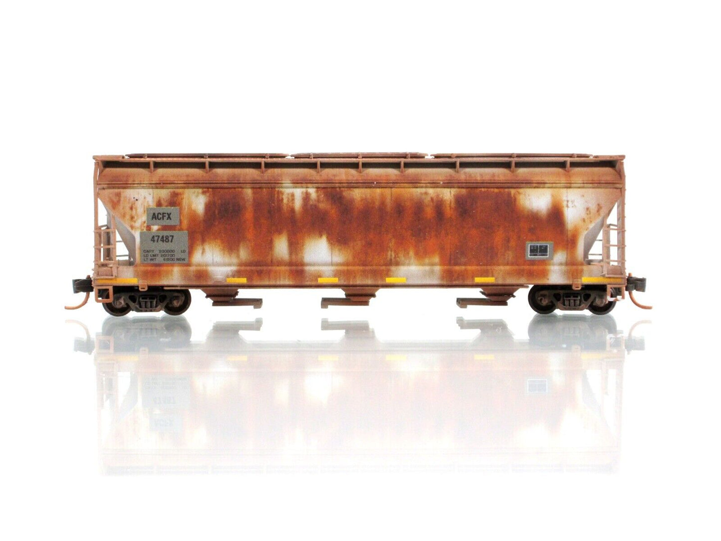 N Scale ***ACFX*** Weathered & Graffiti 3-Bay Hopper ----- Micro Trains 09444470