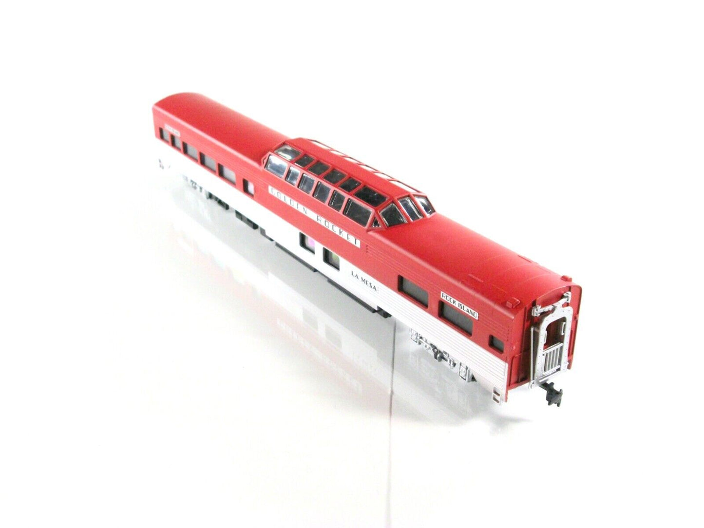 HO Scale ROCK ISLAND GOLDEN ROCKET Lightweight Passenger 8-Car Set --- IHC 50019