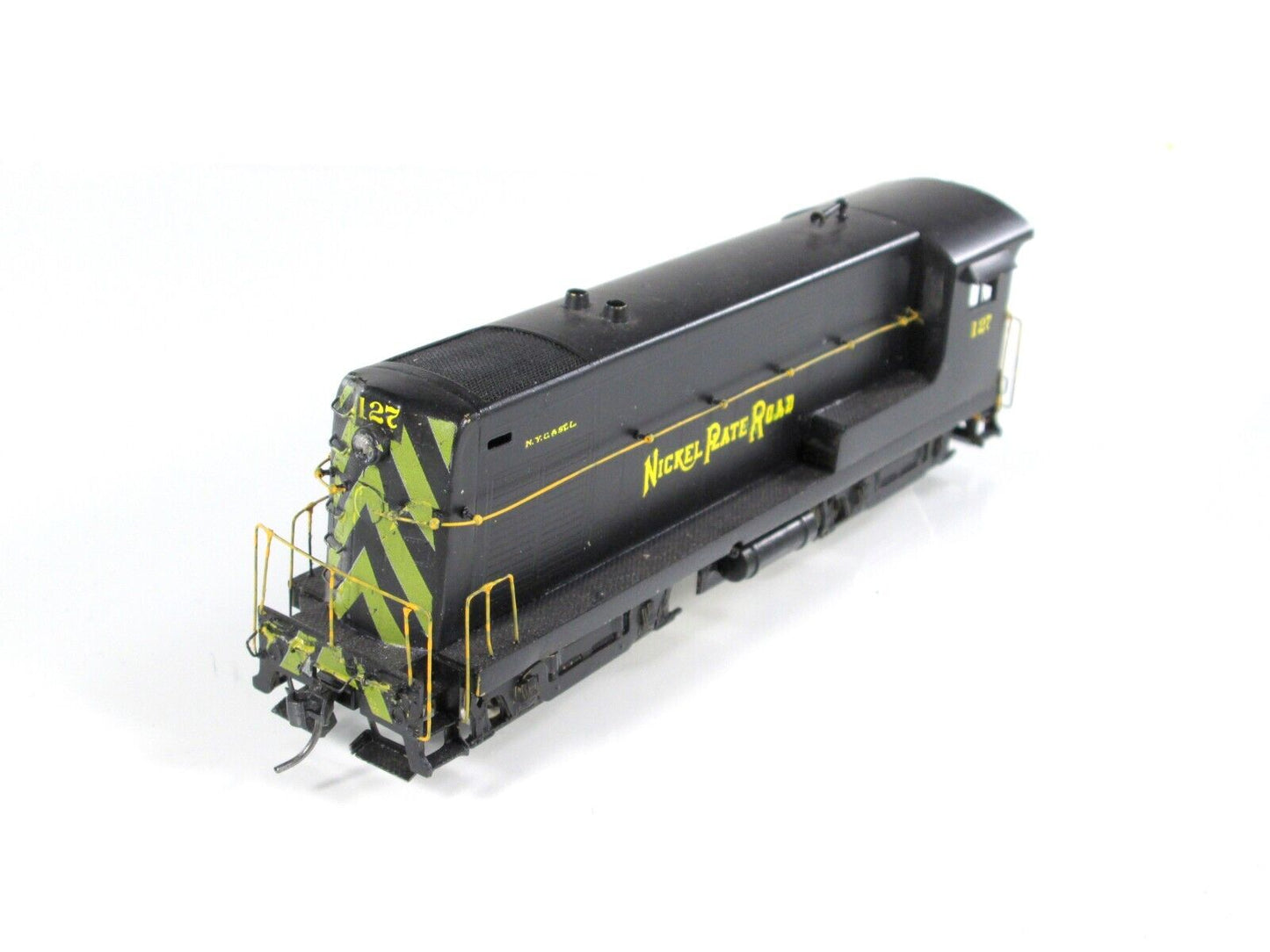HO Scale BRASS Nickel Plate Road Diesel Switcher NKP #127 - by HALLMARK Models