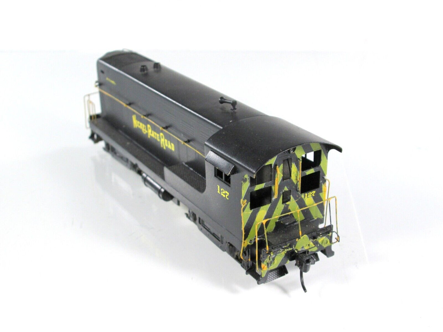 HO Scale BRASS Nickel Plate Road Diesel Switcher NKP #127 - by HALLMARK Models
