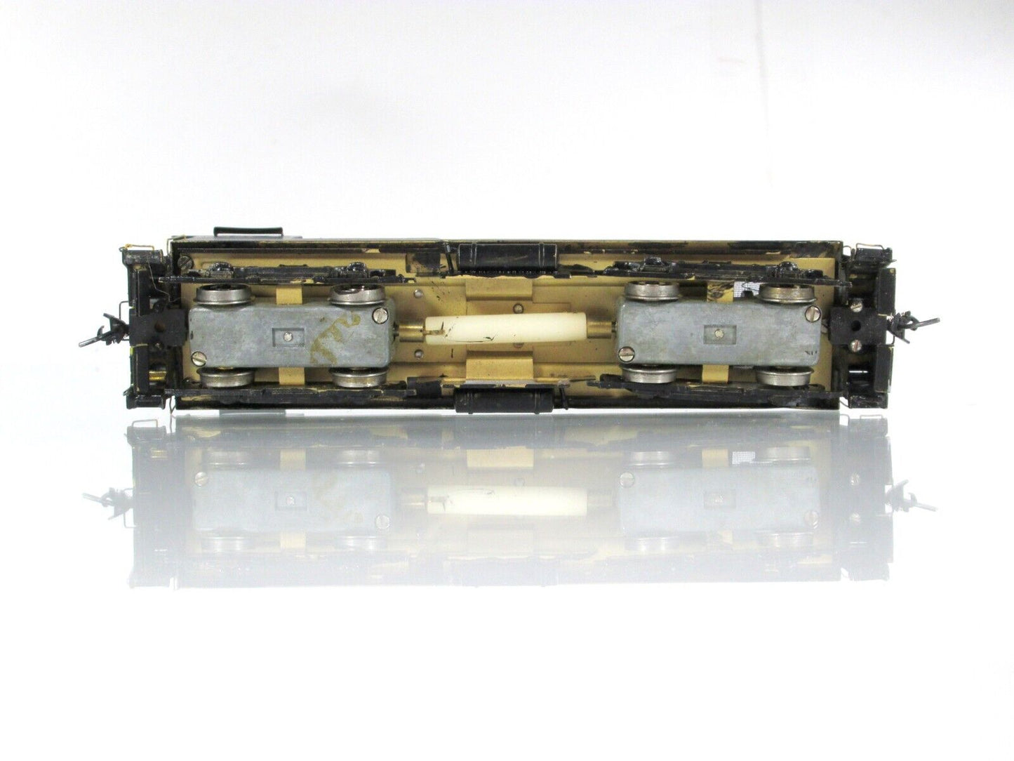HO Scale BRASS Nickel Plate Road Diesel Switcher NKP #127 - by HALLMARK Models