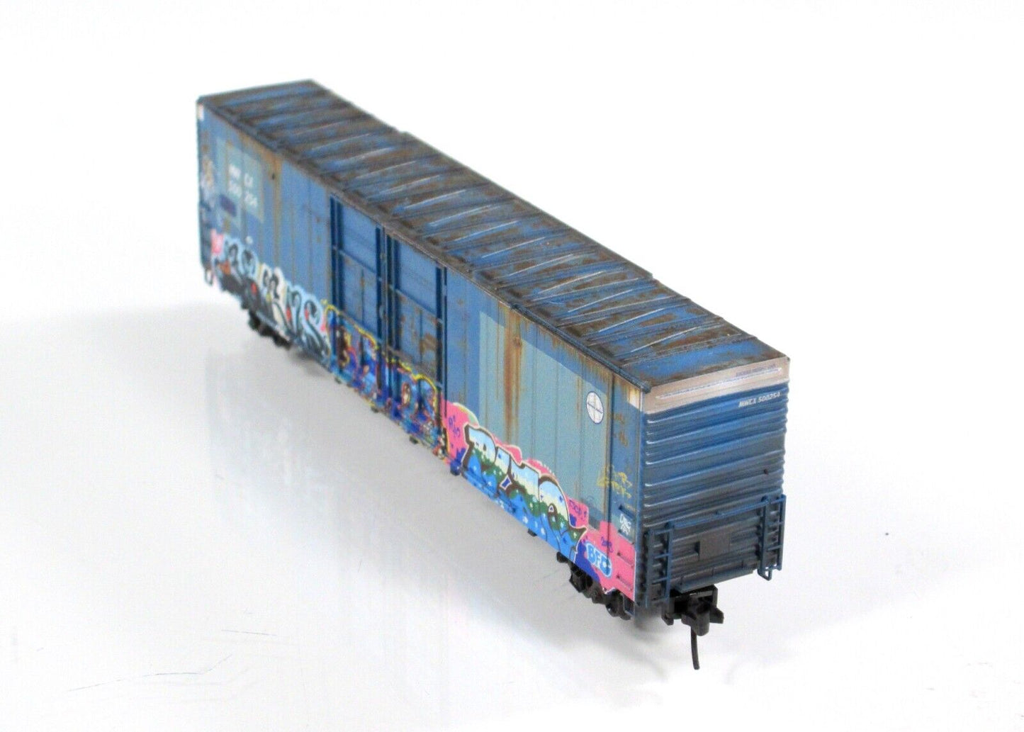 N Scale *MIDWEST RAILCAR* Weathered, Graffiti 60' Box Car -Micro Trains 10244200