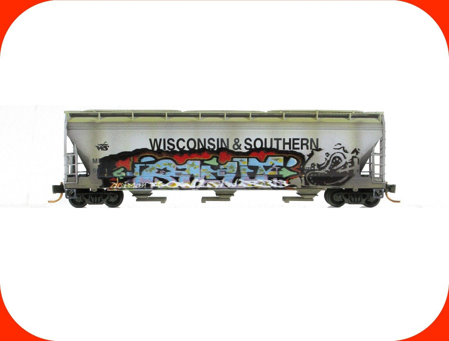 N Scale **WISCONSIN SOUTHERN** Weathered Hopper #501111 ---Micro Trains 09444340