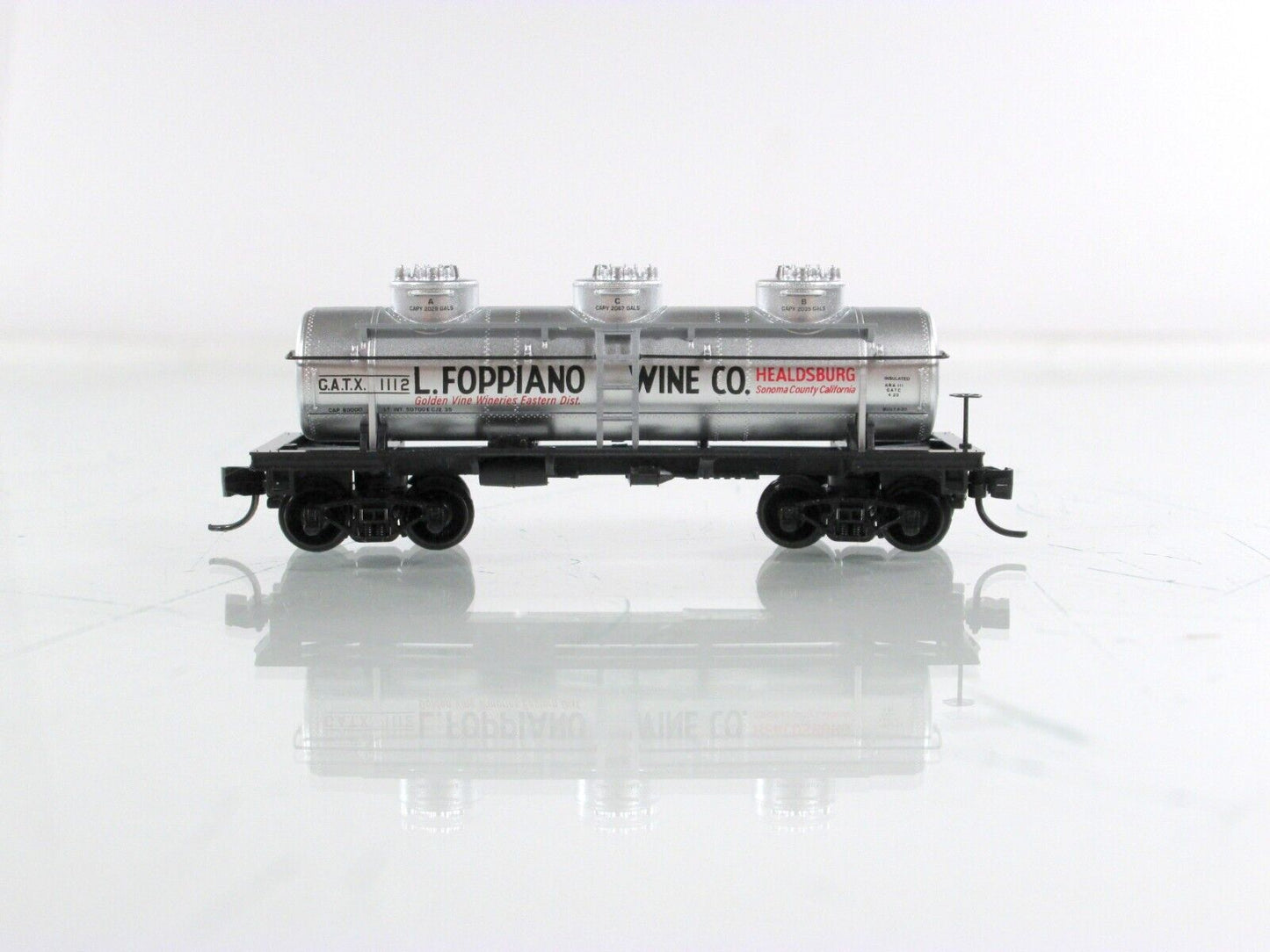 N Scale **L FOPPIANO WINE** 3-Dome Tank (Grape to Glass) - Micro Trains 06600110