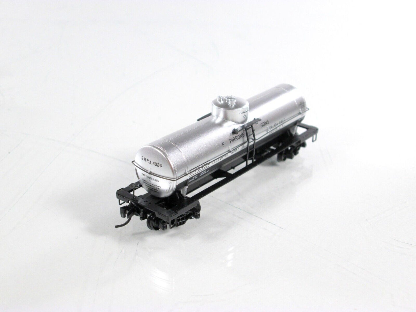 N Scale **PIRRONE & SONS WINE** Tank Car (Grape to Glass) -Micro Trains 06500066