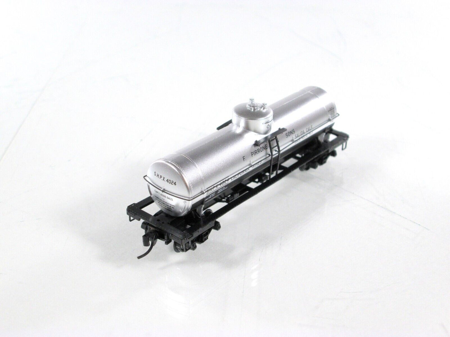 N Scale **PIRRONE & SONS WINE** Tank Car (Grape to Glass) -Micro Trains 06500066