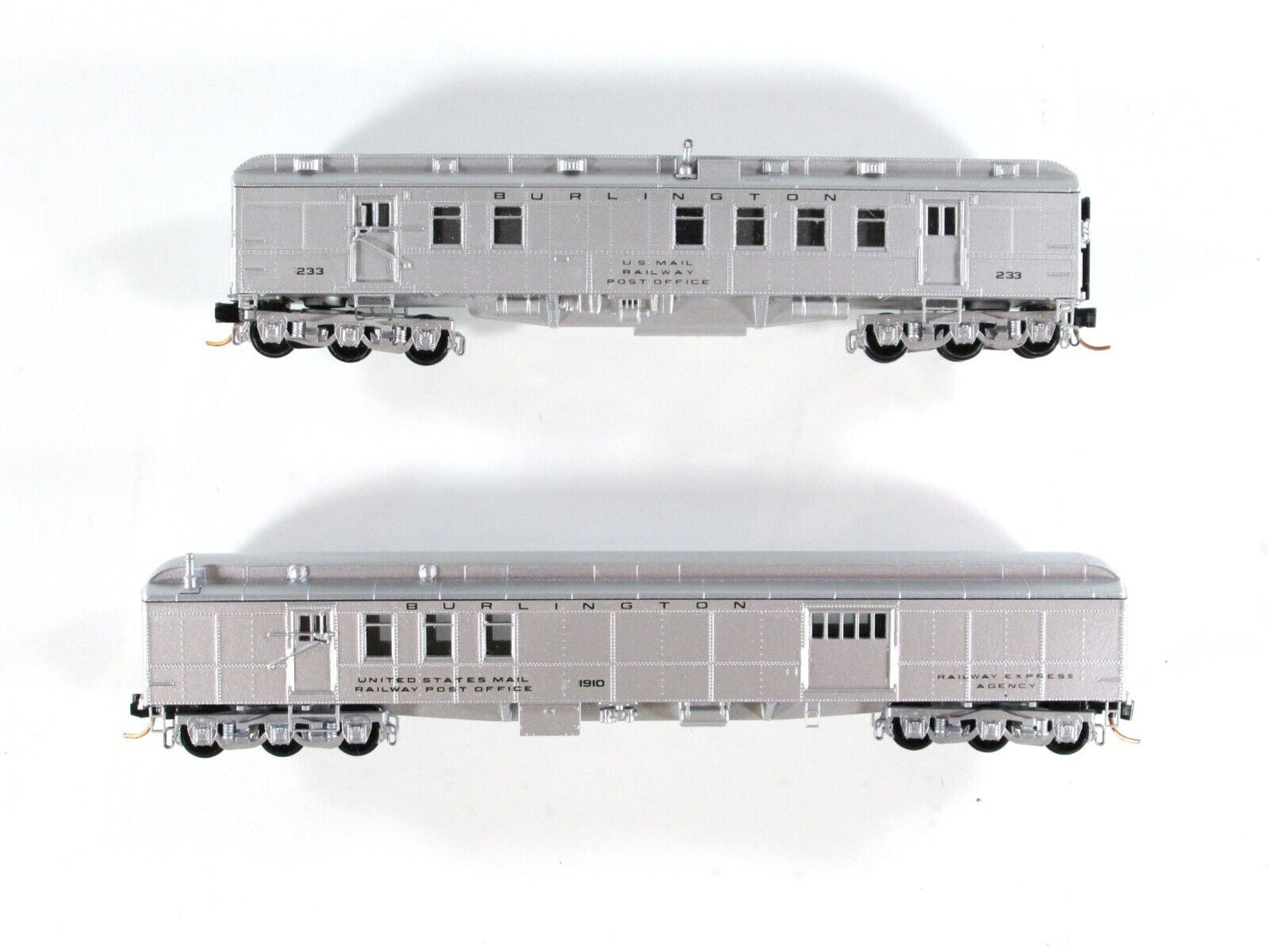 N Scale BURLINGTON *CB&Q* RPO / Mail Baggage Heavyweight 2-Car Set -Micro-Trains