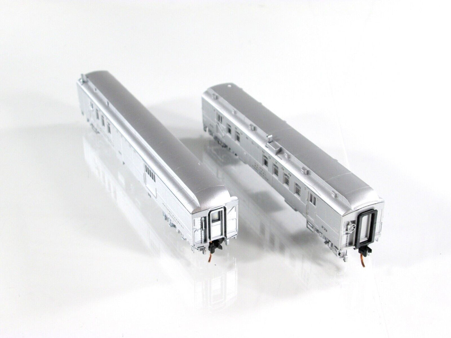 N Scale BURLINGTON *CB&Q* RPO / Mail Baggage Heavyweight 2-Car Set -Micro-Trains