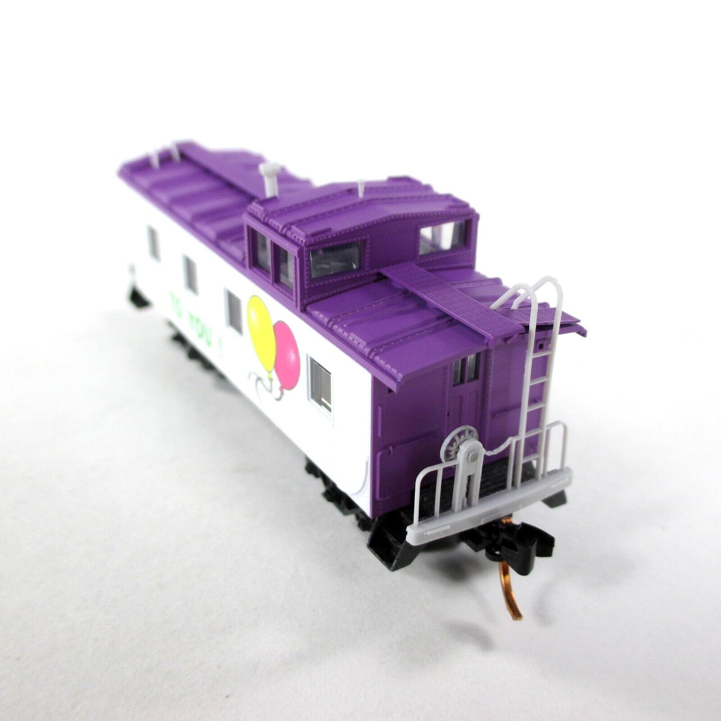 N Scale *HAPPY BIRTHDAY TO YOU* 36' Caboose w/ Glitter - Micro Trains 10000270