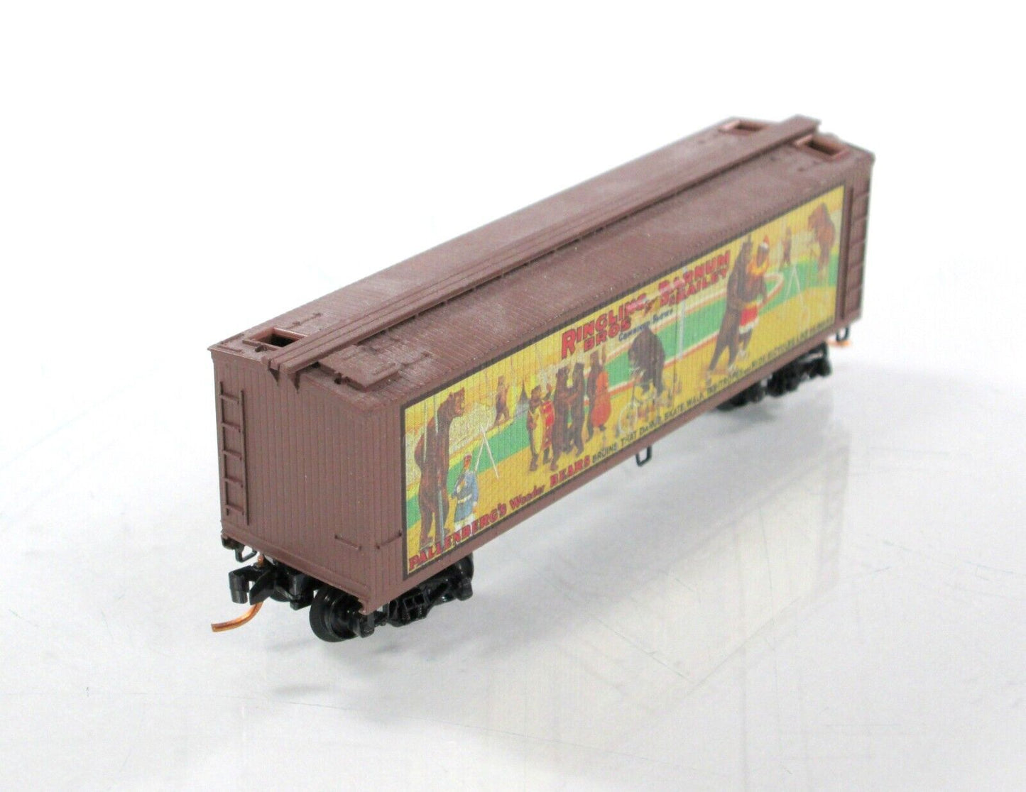 N Scale ***RINGLING CIRCUS*** Billboard Car #5 Box Car --- Micro Trains 04700405