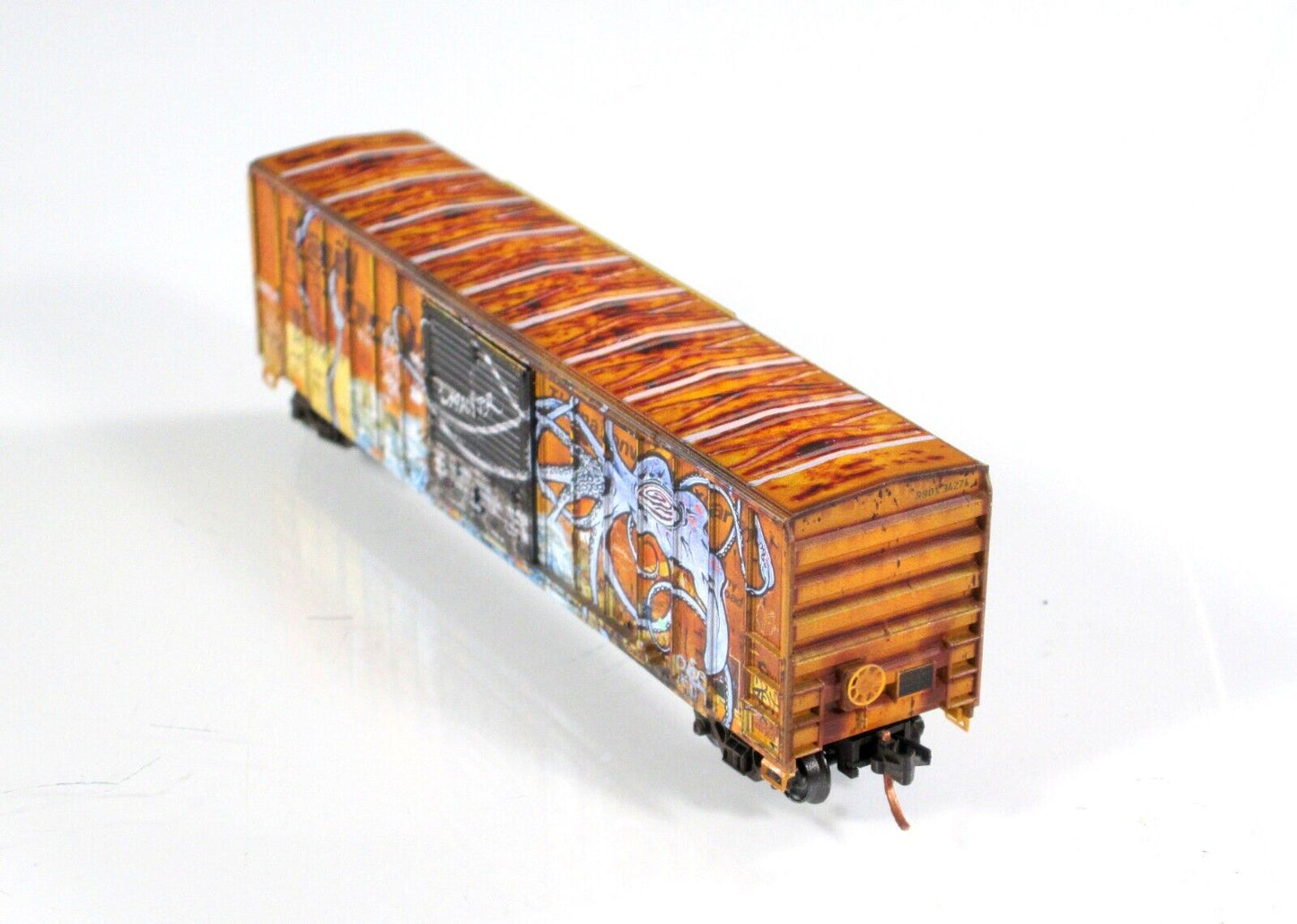 N Scale RAILBOX  **World Oceans Day**  GRAFFITI Box Car - Micro Trains 02544013