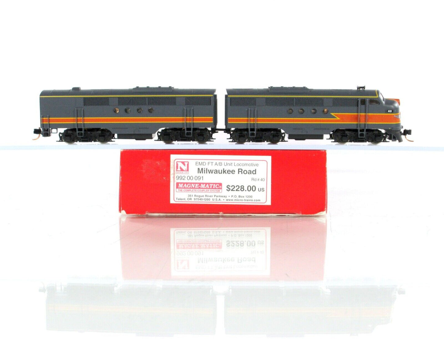 N Scale ***MILWAUKEE ROAD*** EMD FT A/B Set #40 --Micro Trains 99200091, DCC Rdy