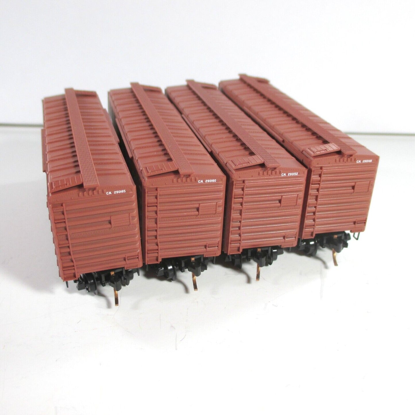 N Scale ***CANADIAN NATIONAL*** Box Car Runner 4-Pack #11 -Micro Trains 99300011