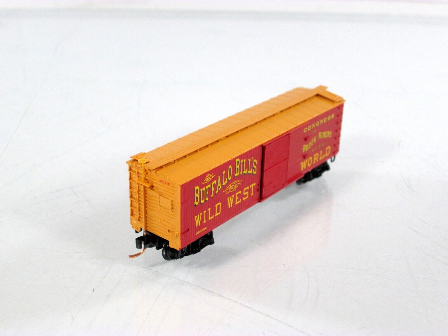 N Scale ***BUFFALO BILL'S WILD WEST*** 40' Box Car - Micro Trains Special **RARE