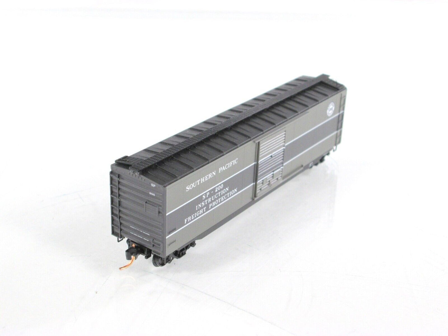 N Scale **SOUTHERN PACIFIC** IMPACT DEMONSTRATION Box Car -Micro Trains 03100490