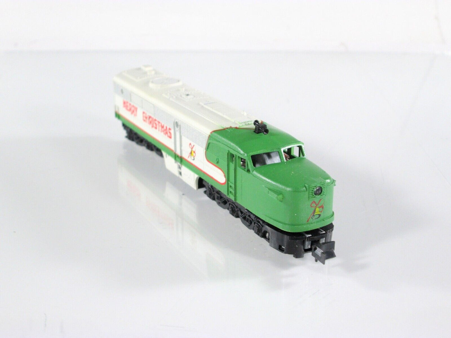 N Scale **MERRY CHRISTMAS** Holiday Alco PA-1 Diesel Locomotive --- Con-Cor 2061