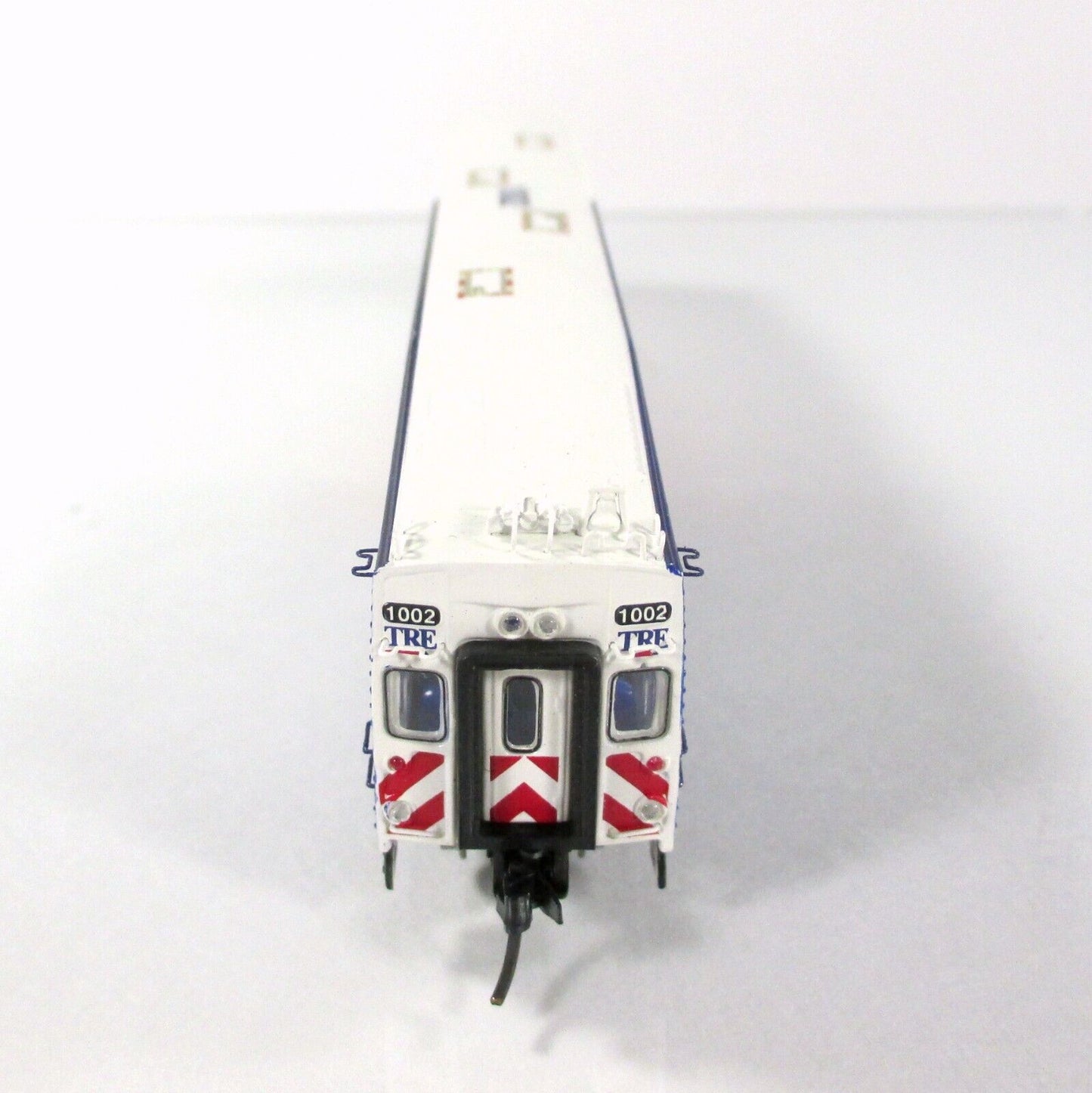 N Scale BOMBARDIER Dallas TRE Trinity Railway Control Car #1002  --Athearn 10129