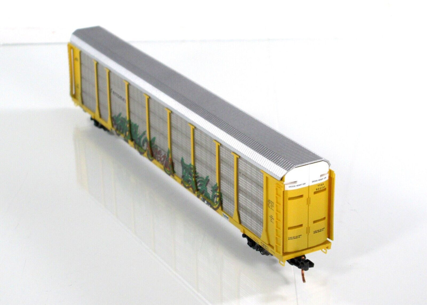 N Scale **FERROMEX / TTX** Weathered & Graffiti Auto Rack -Micro Trains 11144121