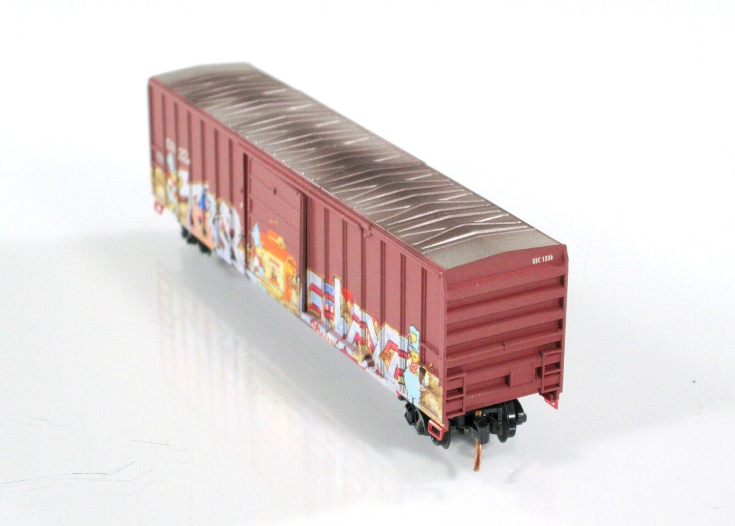 N Scale **EAST ERIE COMMERCIAL** Graffiti Box Car #1326 -- Micro Trains 02544007
