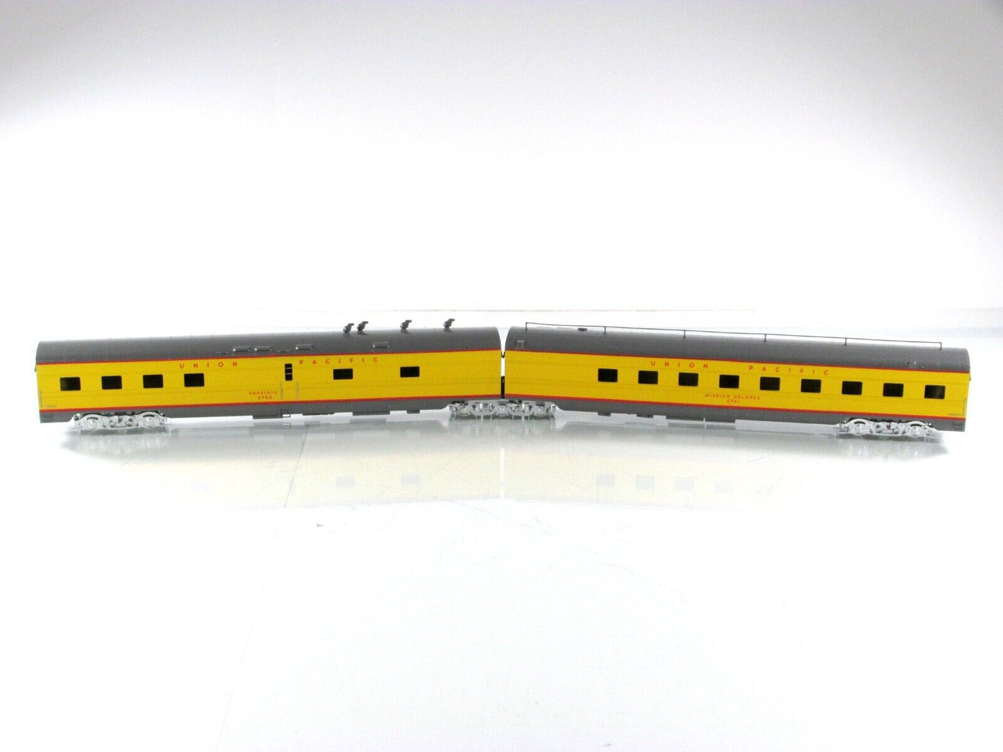 HO Scale BRASS ***CITY of SAN FRANCISCO*** UP Articulated Diner - The COACH YARD