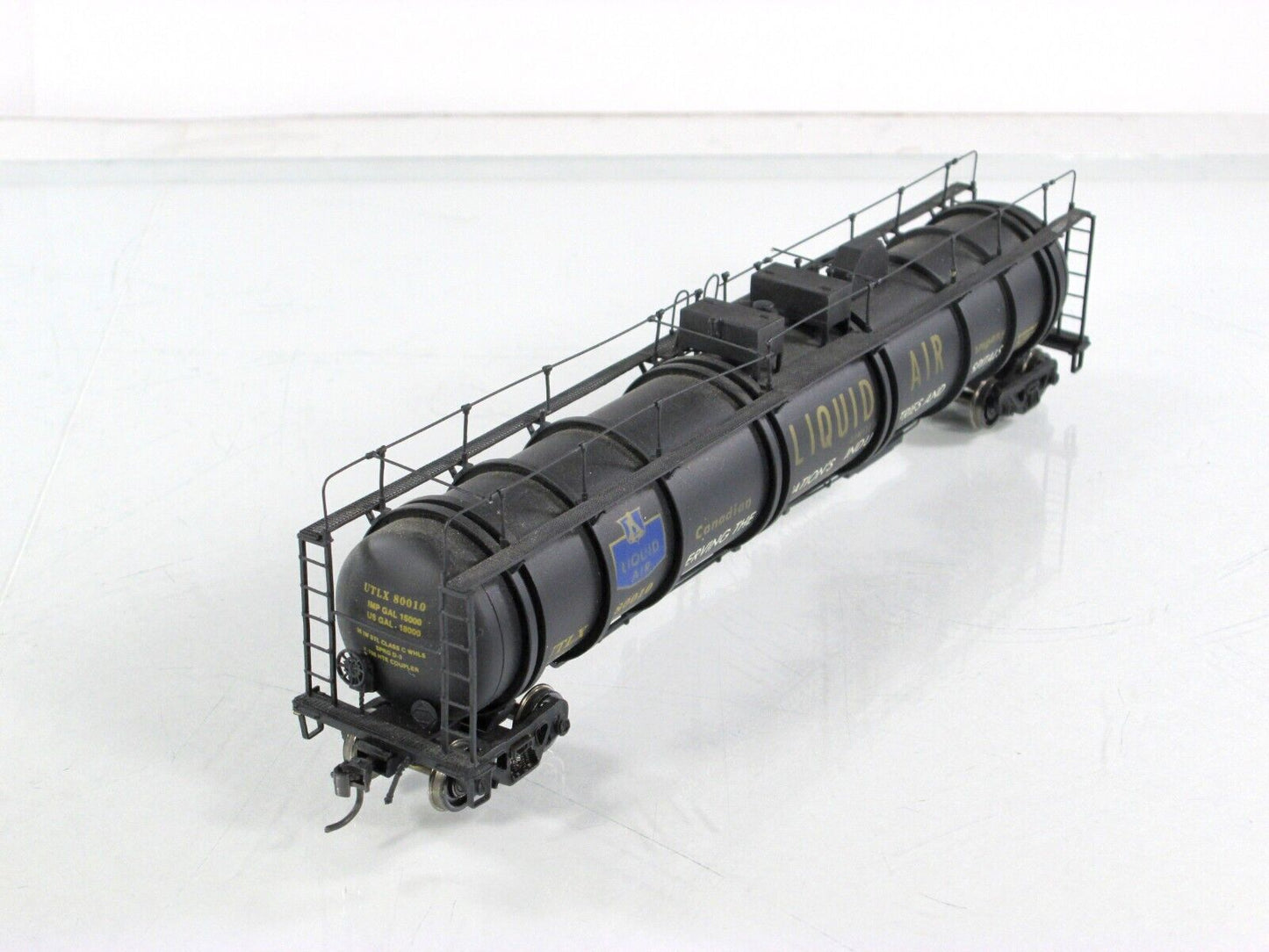 HO Scale BRASS ***LIQUID AIR*** 15,000 Gallon 61' Tank Car ----- Overland Models