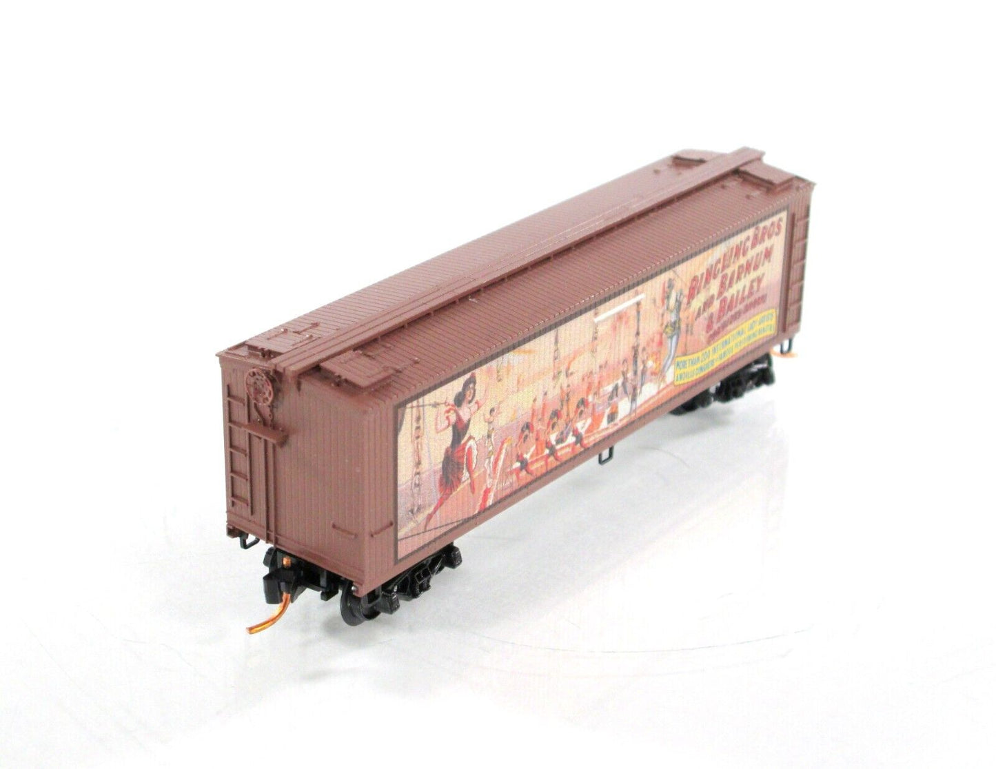 N Scale ***RINGLING CIRCUS*** Billboard Car #4 Box Car --- Micro Trains 04700404
