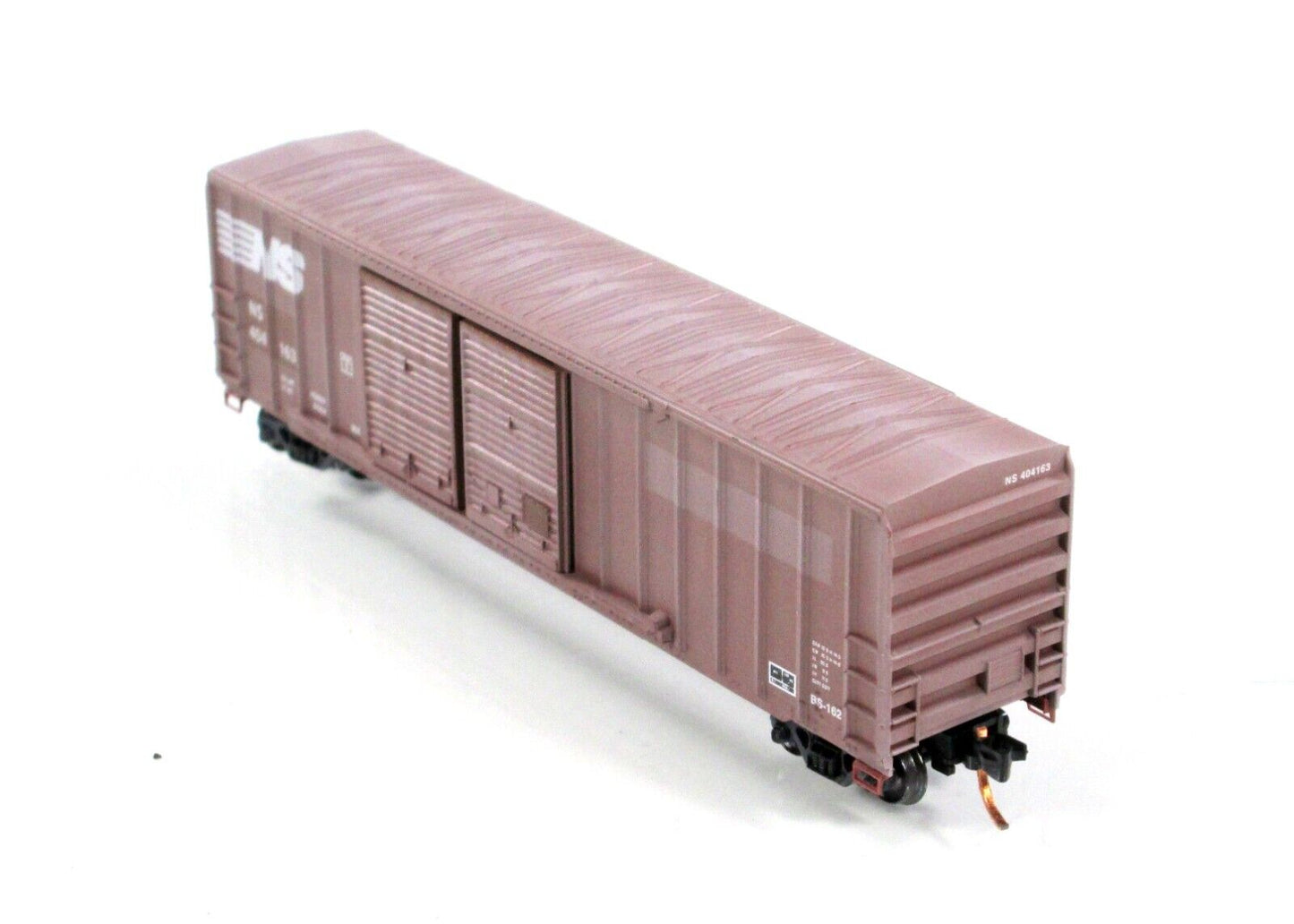 N Scale **NORFOLK SOUTHERN** Weathered Box Car #404163- Micro Trains 03044220