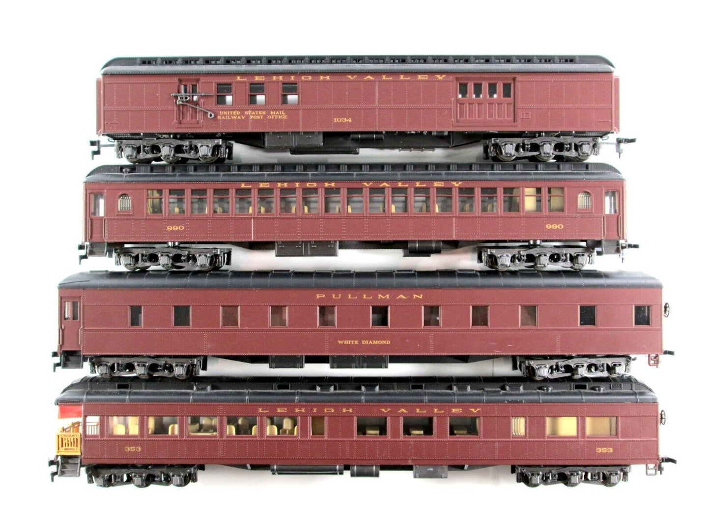 HO Scale LEHIGH VALLEY 1920s Heavyweight Passenger 4-Car Set B -- Rivarossi 6899