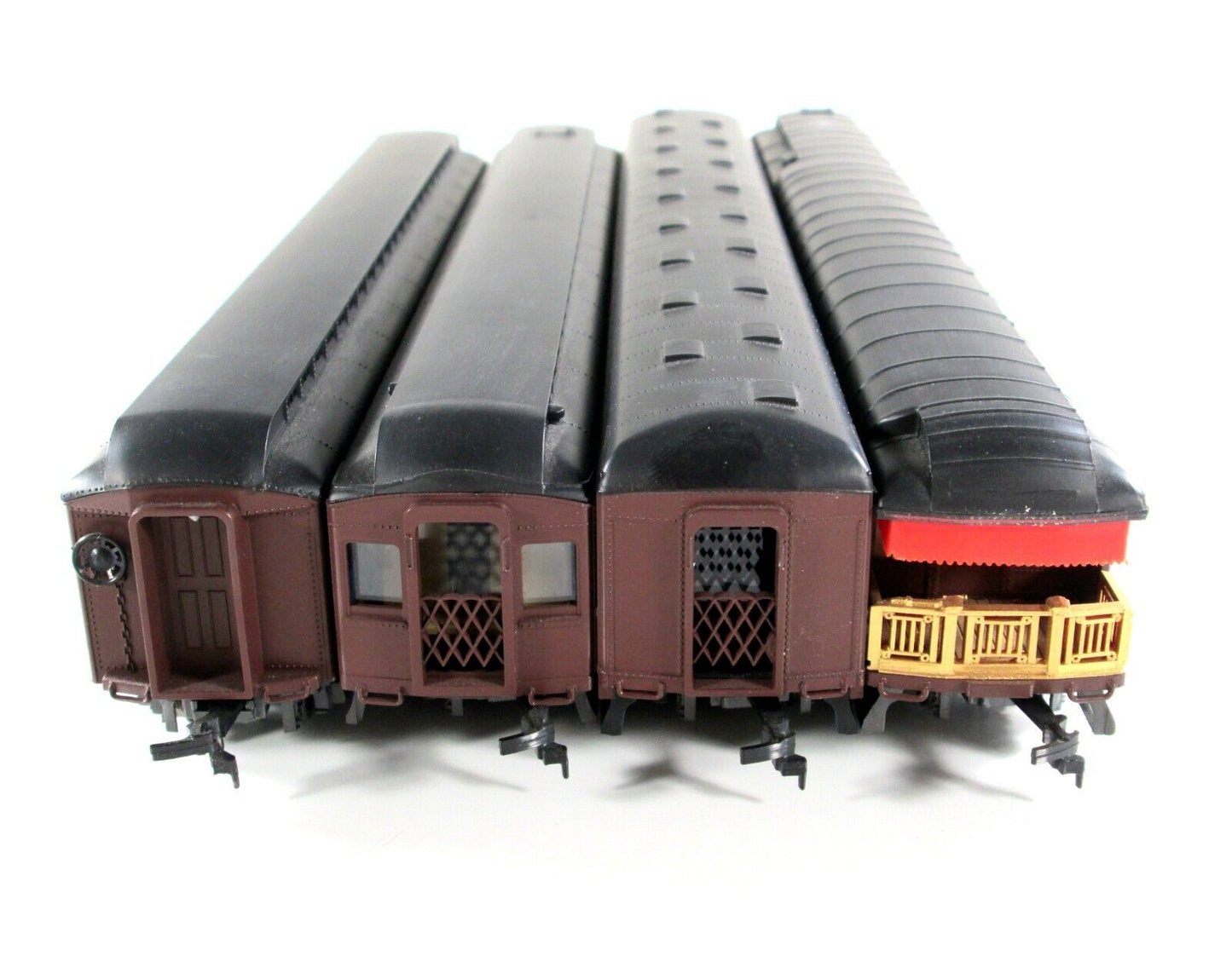 HO Scale LEHIGH VALLEY 1920s Heavyweight Passenger 4-Car Set B -- Rivarossi 6899