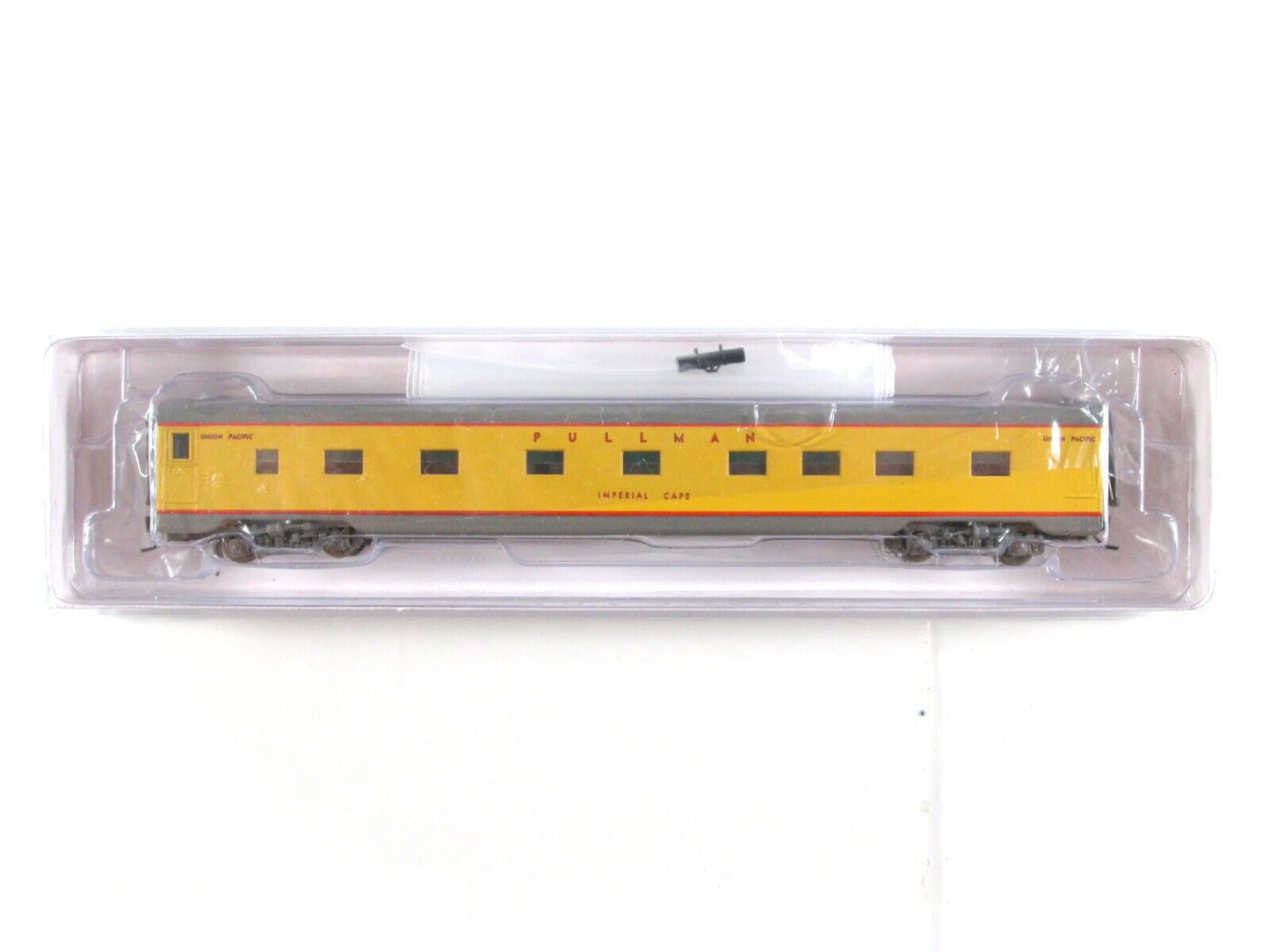 N Scale UNION PACIFIC *IMPERIAL CAPE* Lighted Sleeper - Intermountain, Centralia