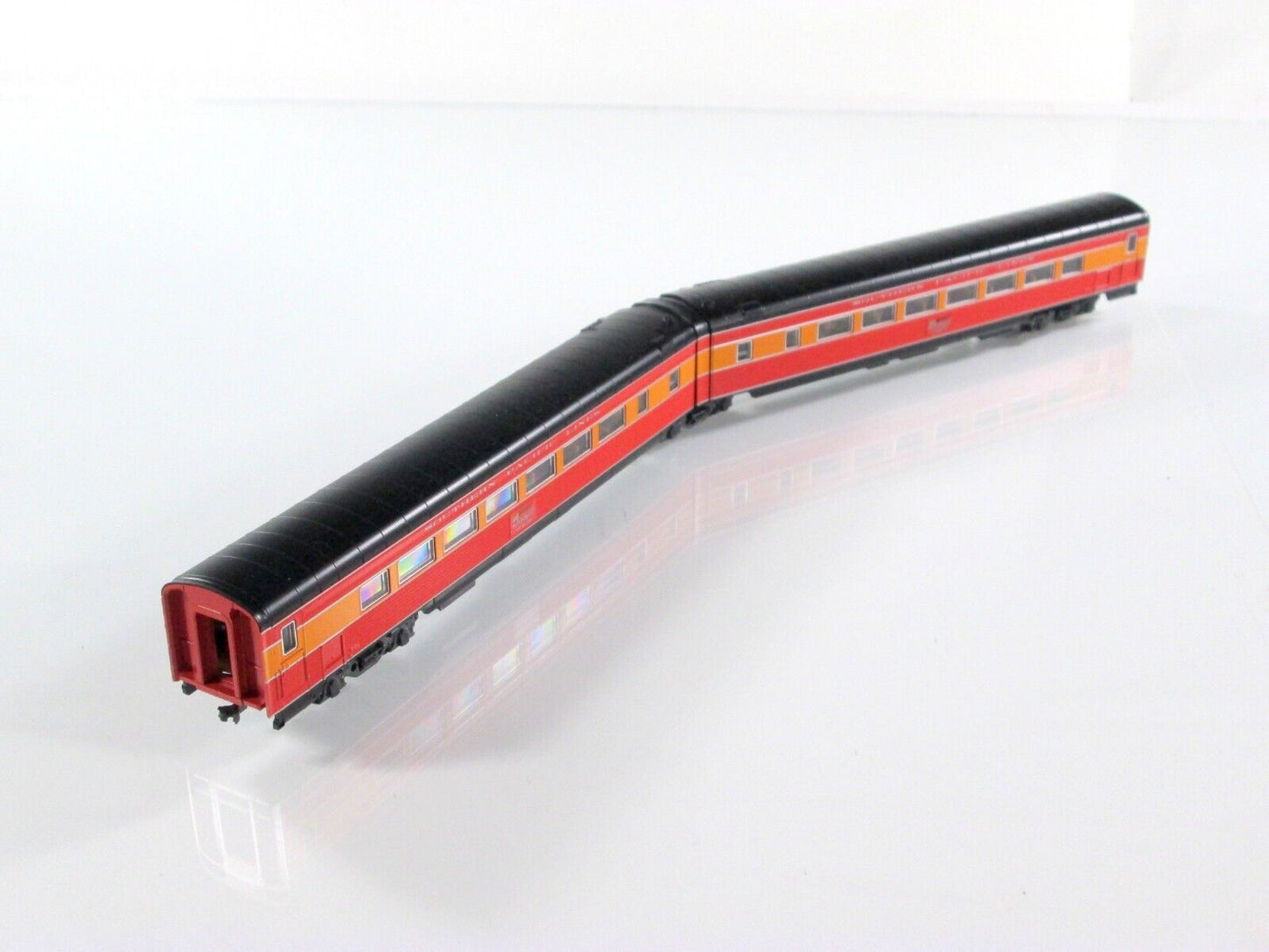 N Scale LIGHTED Southern Pacific MORNING DAYLIGHT Car #2457,2458 - Kato 106-6309