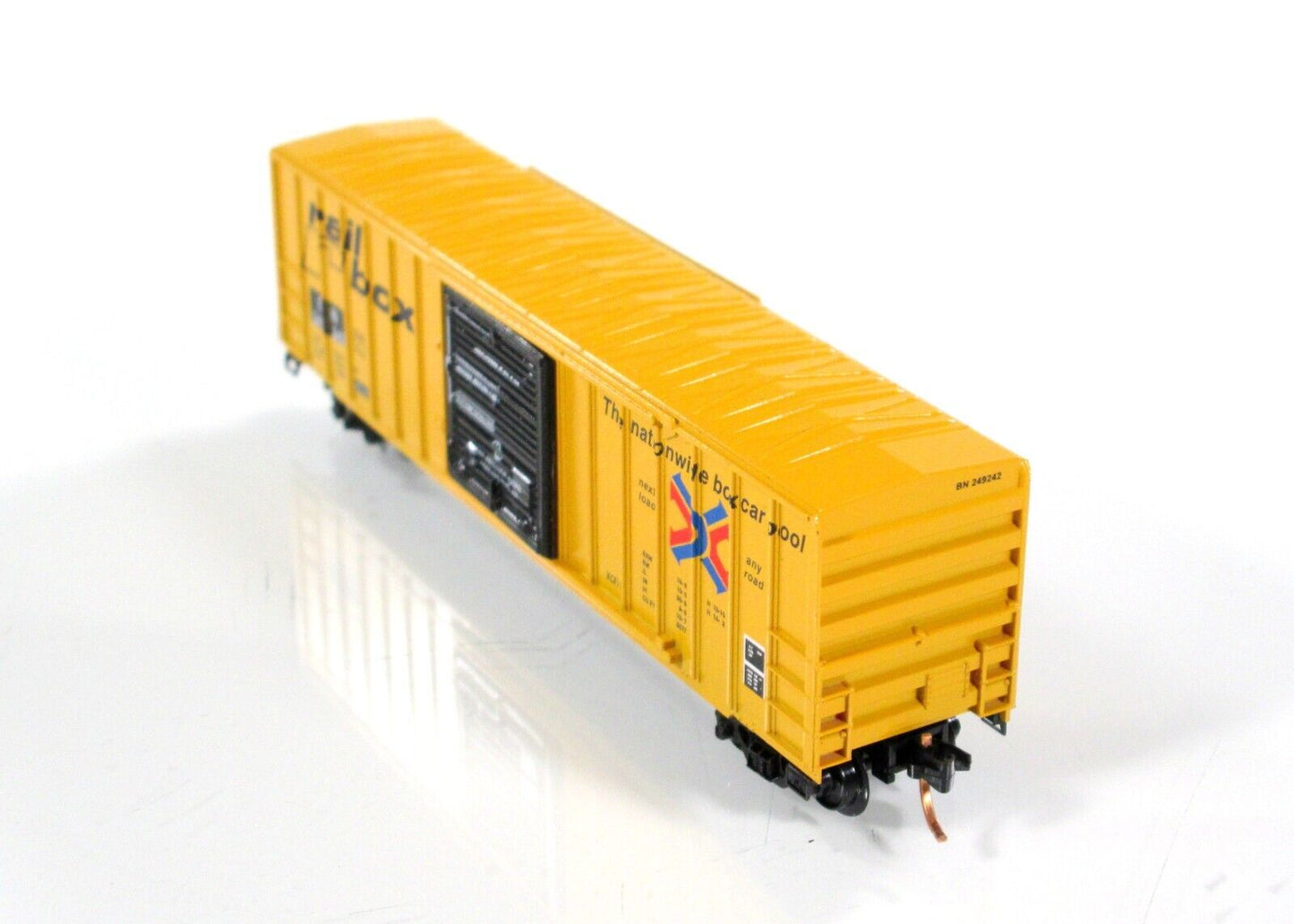 N Scale ***RAILBOX*** Box Car, Restencil BN #249242 - Premiere Editions 2434A-1
