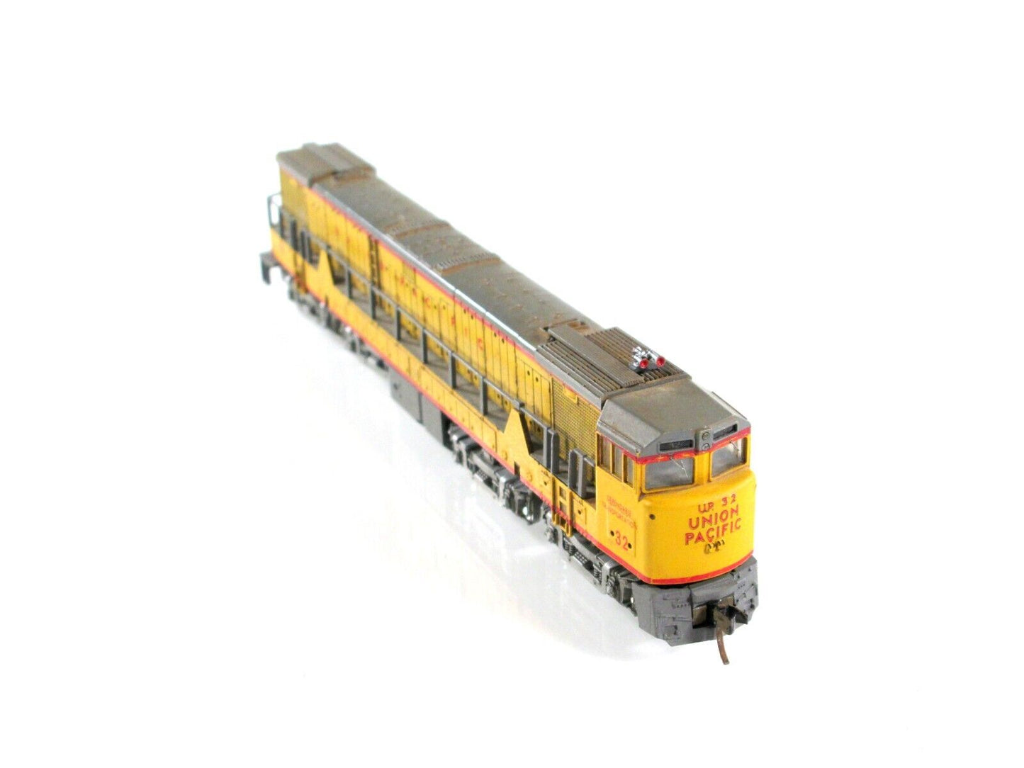 N Scale *UNION PACIFIC U50* Locomotive, Lightly Weathered, UP #32 -Con-Cor 3301A