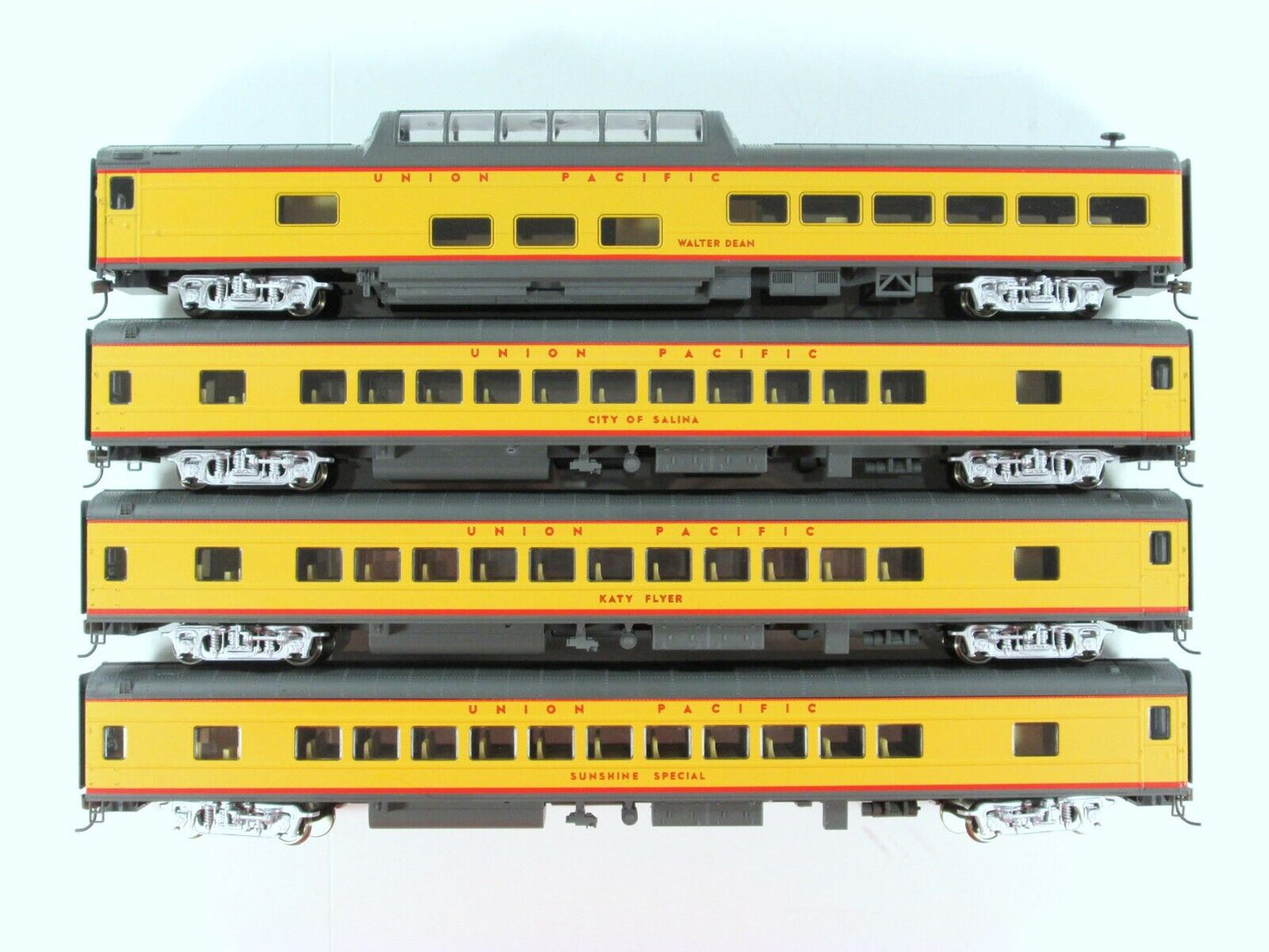 HO Scale ***UNION PACIFIC EXCURSION*** Set A - Rivarossi R6997, Knuckle Couplers