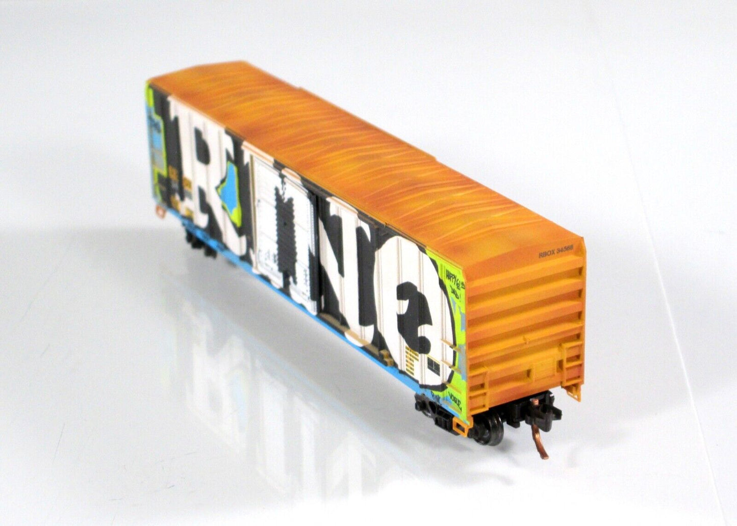 N Scale **RAILBOX GRAFFITI** Box Car #34568 - Micro Trains NSE MTL 17-68 *RARE*