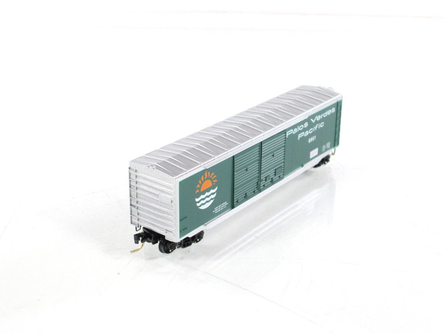 N Scale ***PALOS VERDES PACIFIC*** 50' Box Car #6951 - Micro Trains Special RARE