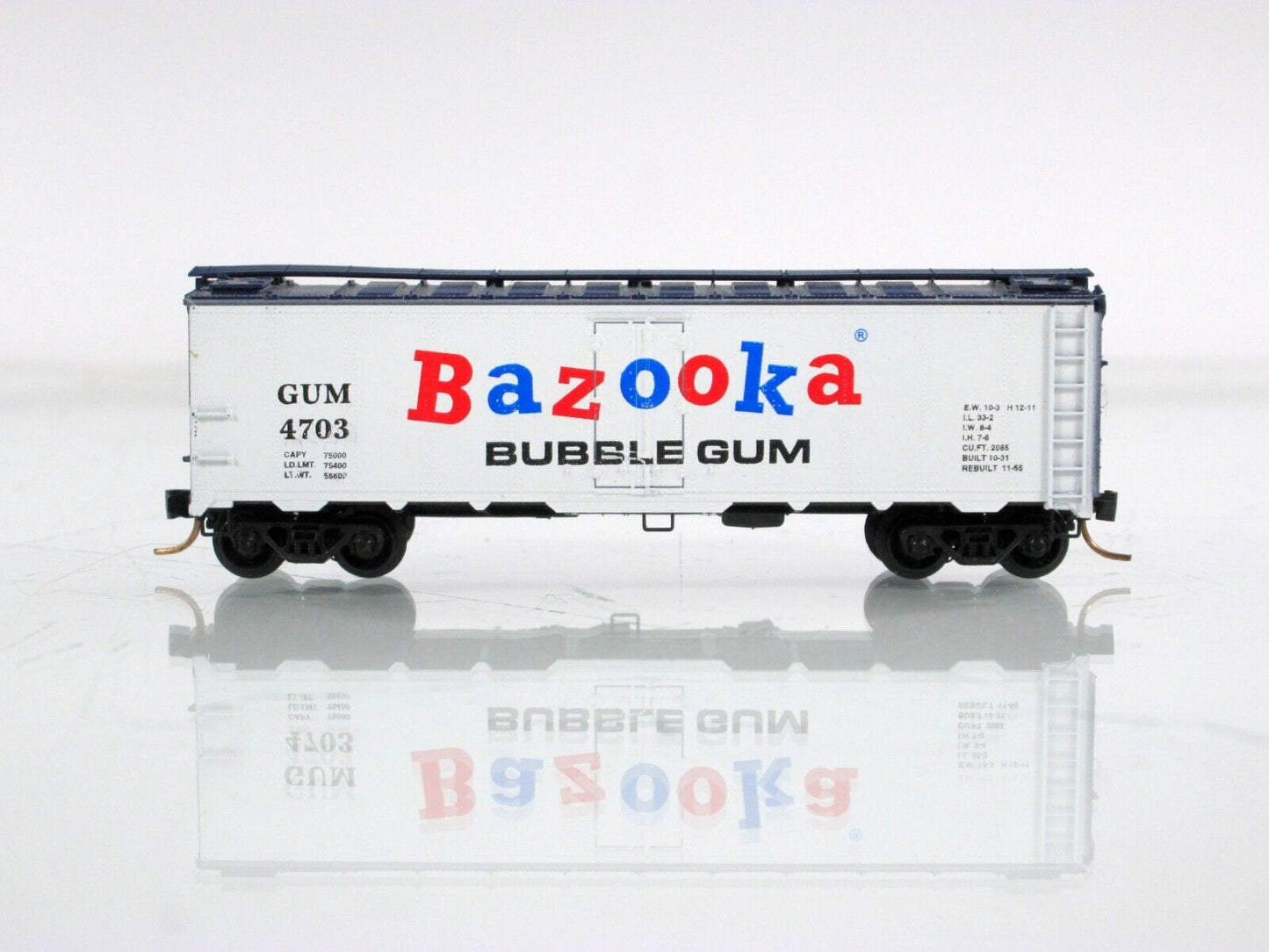 N Scale ***BAZOOKA BUBBLE GUM*** Steel Reefer -- Premiere Editions, MTL **RARE**
