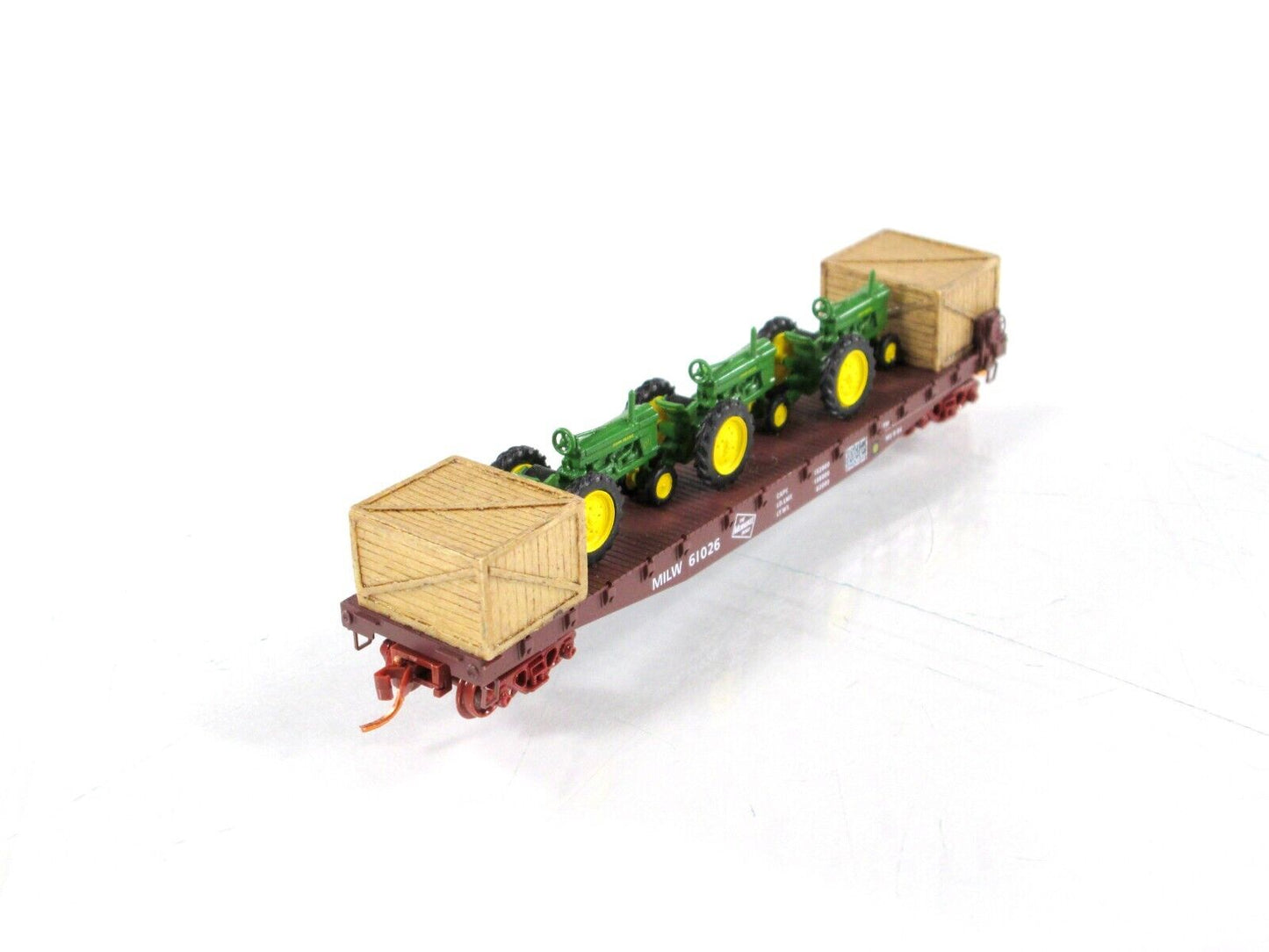 N Scale ***MILWAUKEE ROAD, JOHN DEERE TRACTORS*** Flat Car -Micro Trains Special