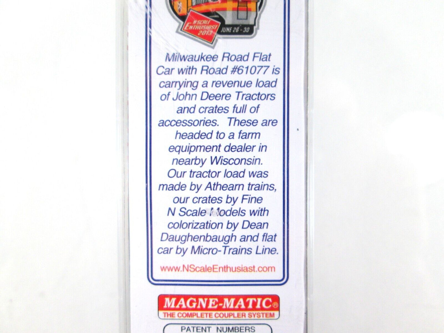 N Scale ***MILWAUKEE ROAD, JOHN DEERE TRACTORS*** Flat Car -Micro Trains Special
