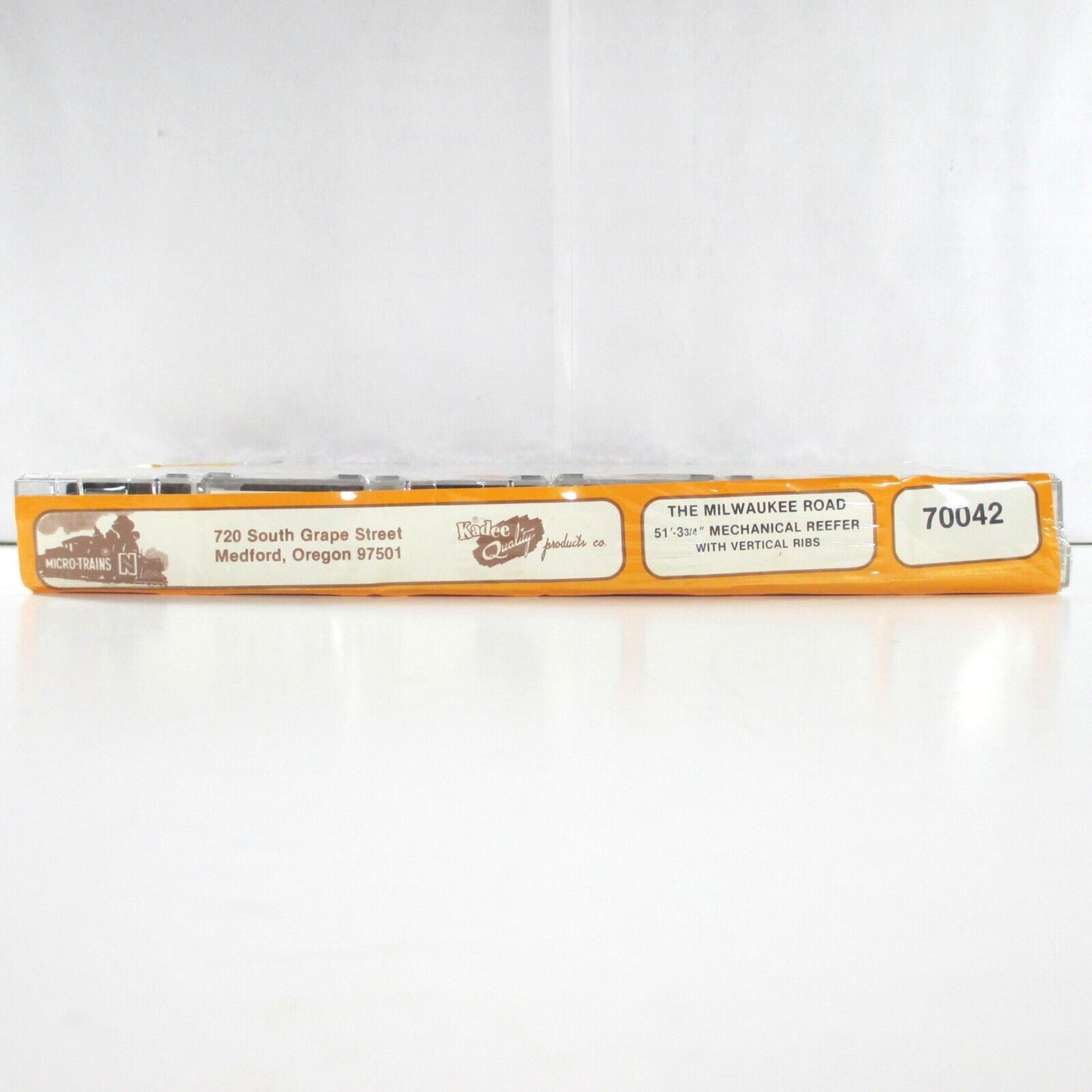 N Scale ***MILWAUKEE ROAD*** 51' Reefer 6-Pack Set ---- Kadee Micro Trains 70042