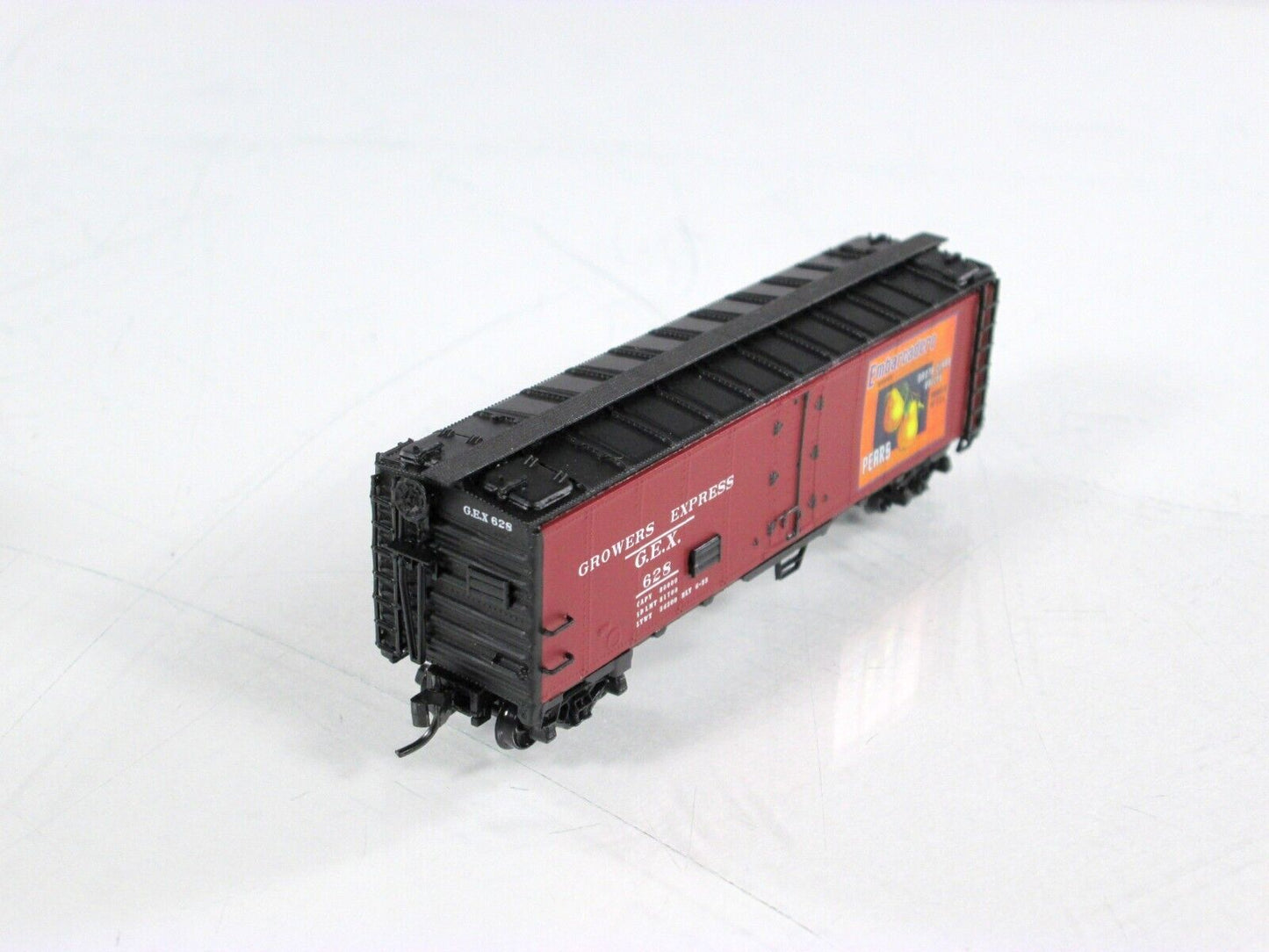 N Scale ***GROWERS EXPRESS, EMBARCADERO PEARS*** Reefer #628 -YesterYear, MTL Cp