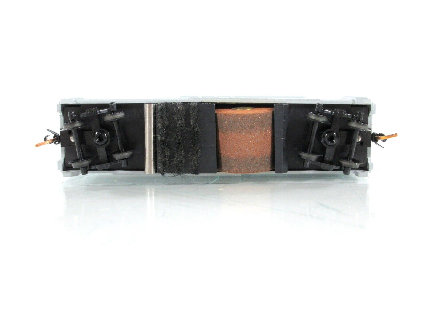 N Scale ***MAINTENANCE of WAY*** Roller Wheel Track Cleaner Car --- AZTEC TS1107