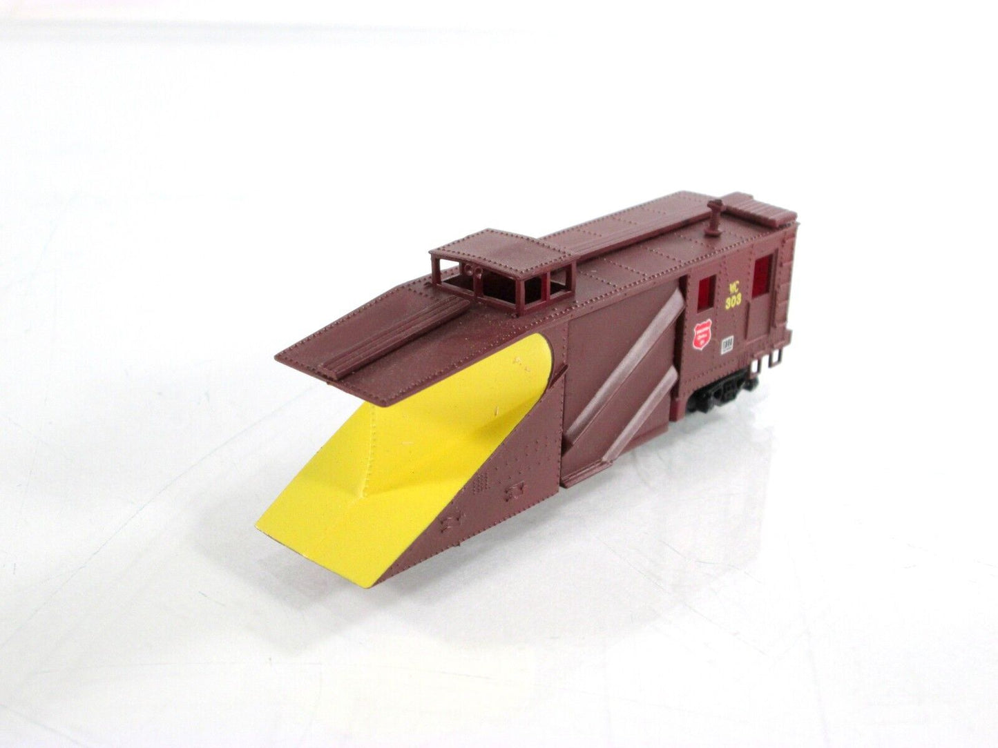 N Scale ***WISCONSIN CENTRAL*** MoW Russell Snow Plow #303 --- Walthers 932-8509