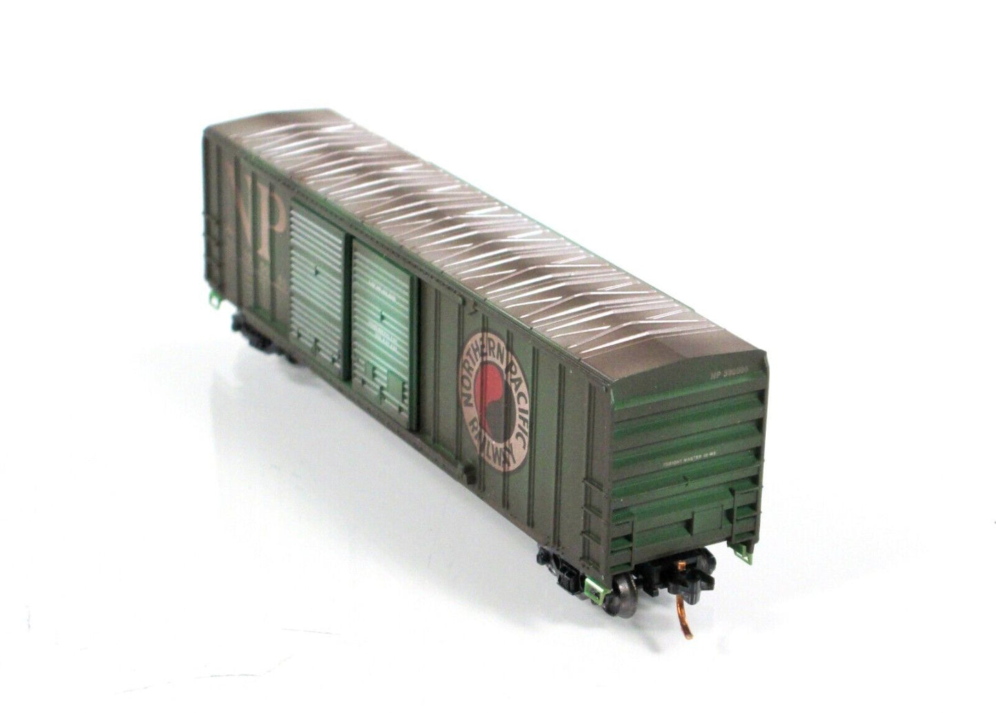 N Scale *NORTHERN PACIFIC* Weathered 50' Box Car #390085 - Micro Trains 03044210