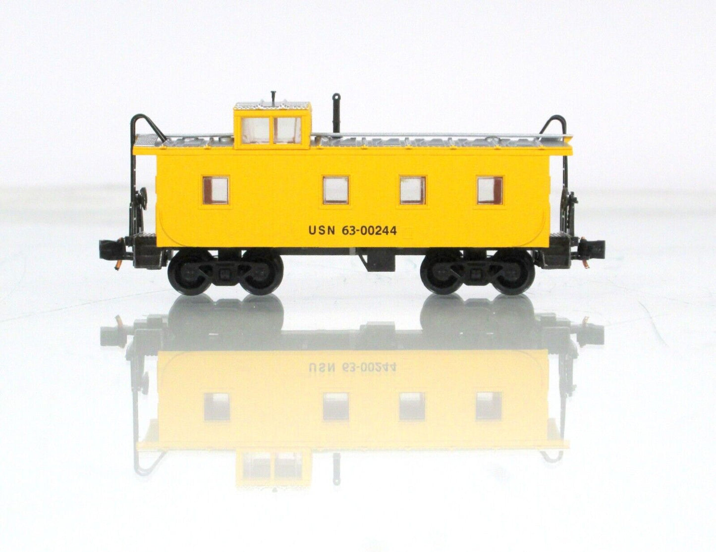 N Scale ***US NAVY*** 36' Cupola Caboose - USN 63-00244 -- Micro Trains 10050029